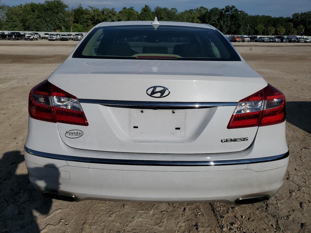 2013 Hyundai Genesis 3.8L vin: KMHGC4DD4DU258106