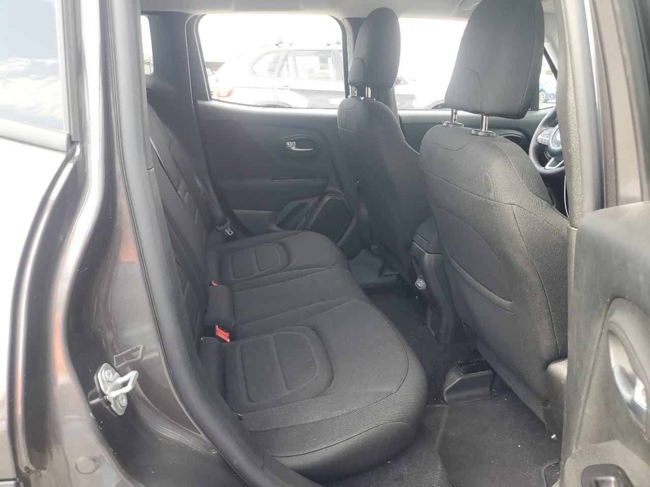 ZACNJDBB6MPM39709 2021 Jeep Renegade Latitude