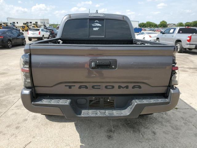 VIN 5TFAX5GN4JX117877 2018 Toyota Tacoma, Double Cab no.6