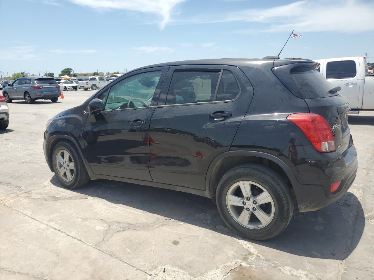 2020 Chevrolet Trax Ls vin: KL7CJKSB1LB021210