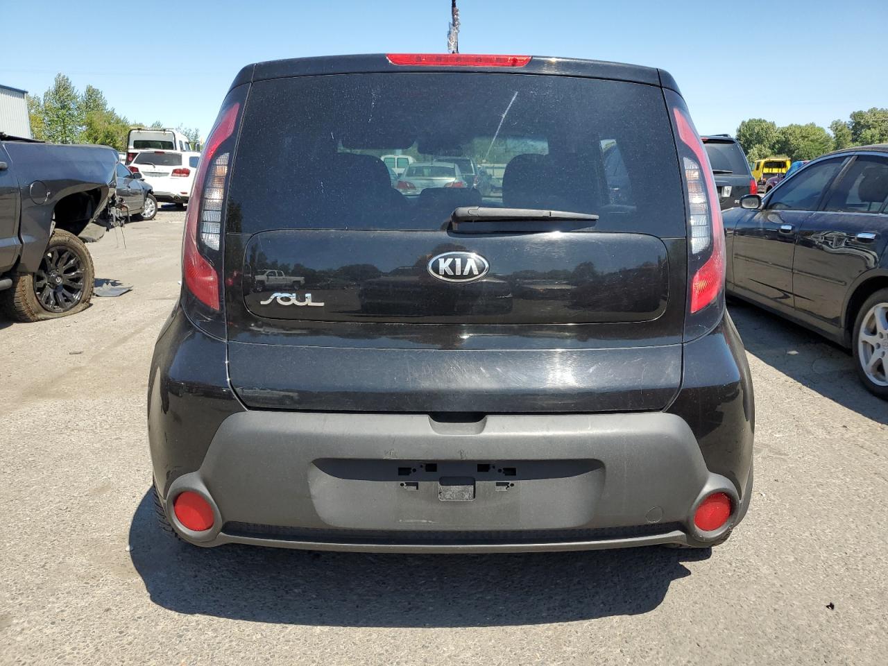 2015 Kia Soul vin: KNDJN2A2XF7223311