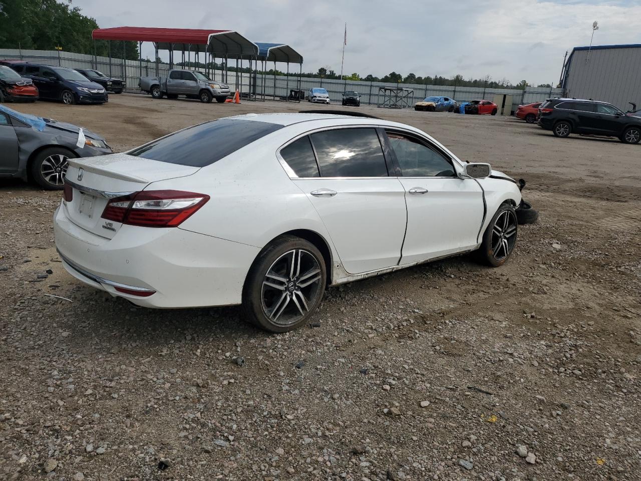 Lot #2907250702 2016 HONDA ACCORD TOU