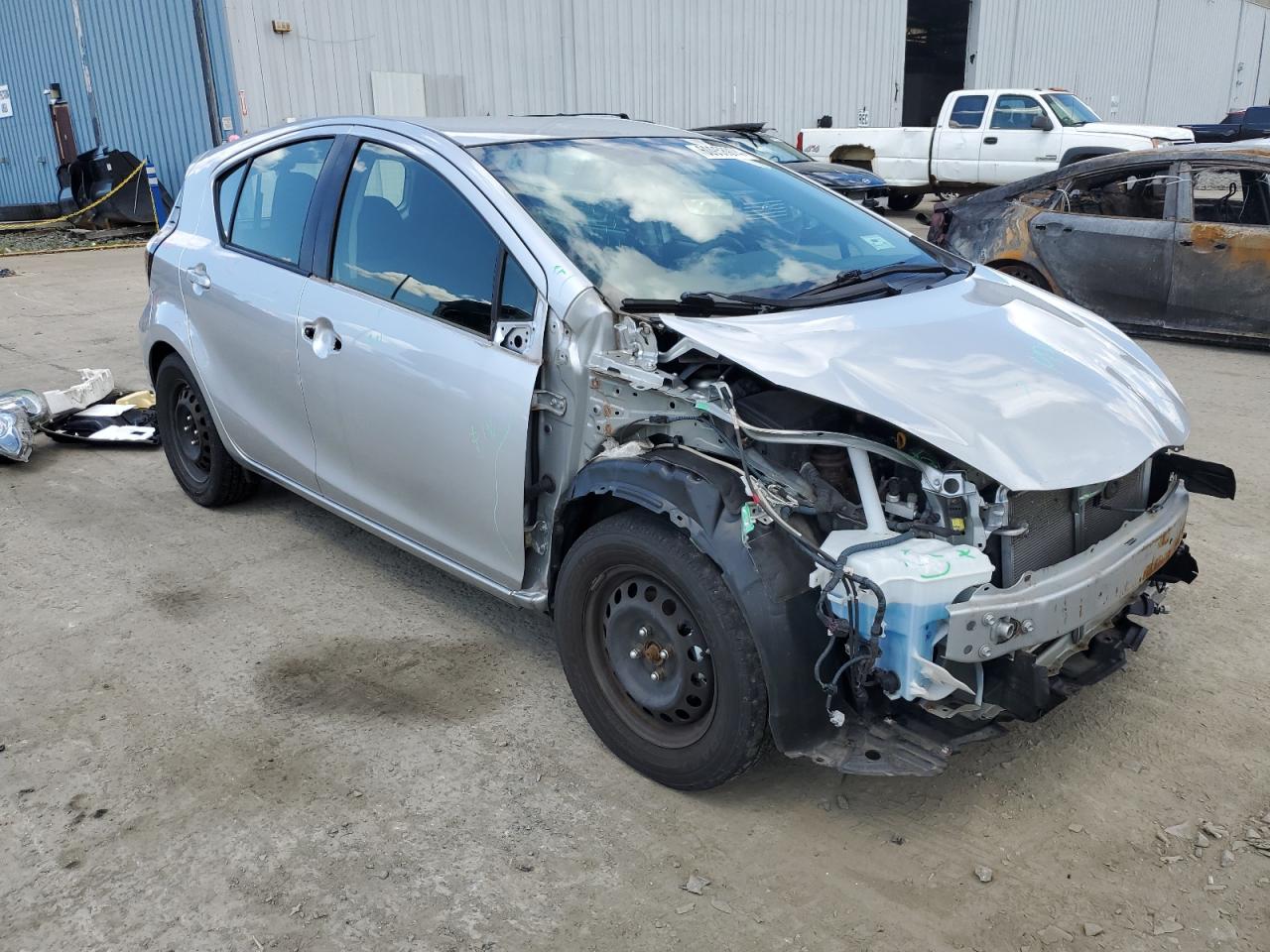 JTDKDTB32F1576696 2015 Toyota Prius C