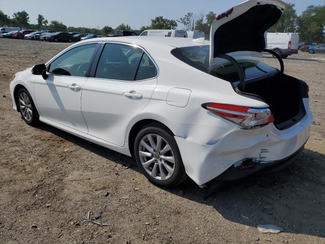 VIN JTNB11HK2J3001079 2018 Toyota Camry, L no.2