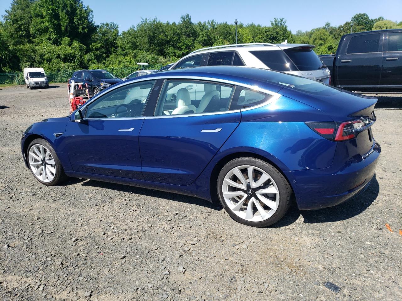 2019 Tesla Model 3 vin: 5YJ3E1EA8KF432099