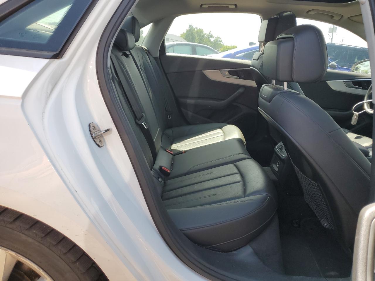 WAUANAF41HN005032 2017 Audi A4 Premium