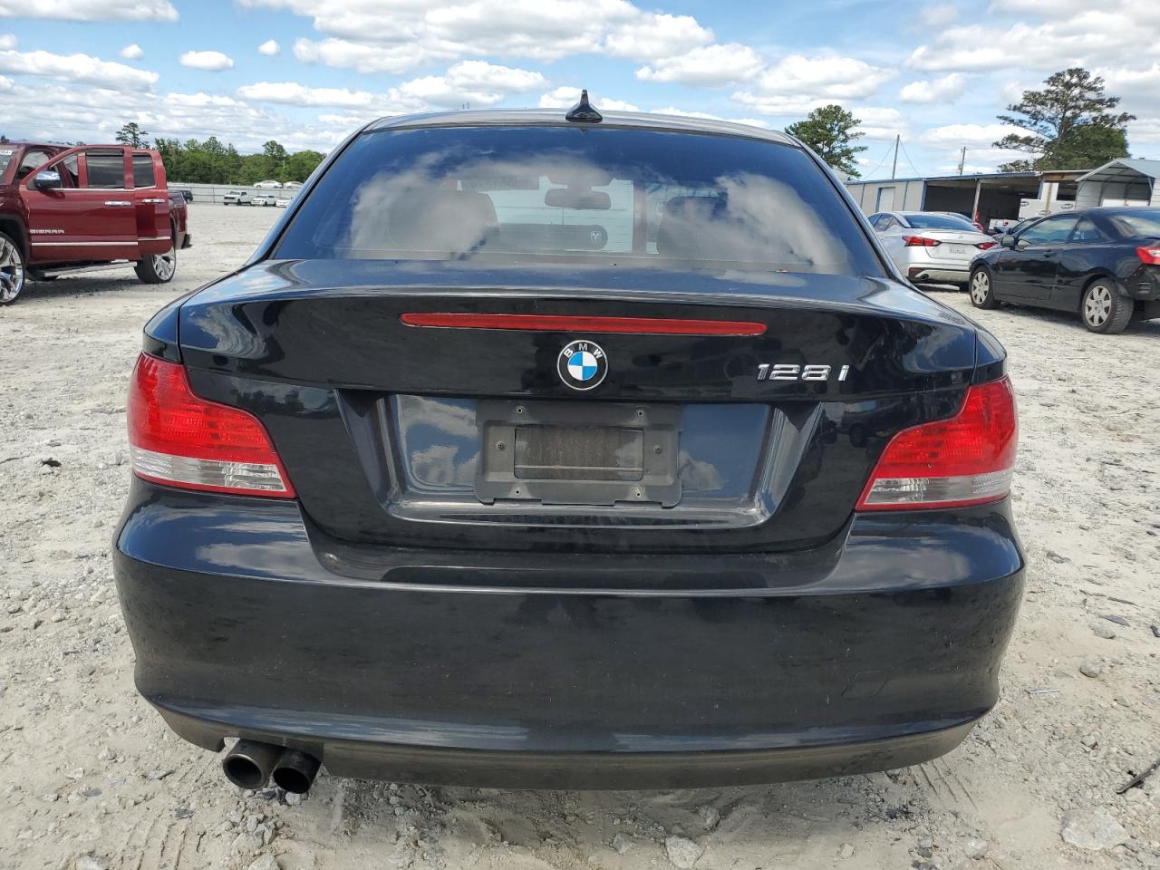 WBAUP7C53BVK78911 2011 BMW 128 I