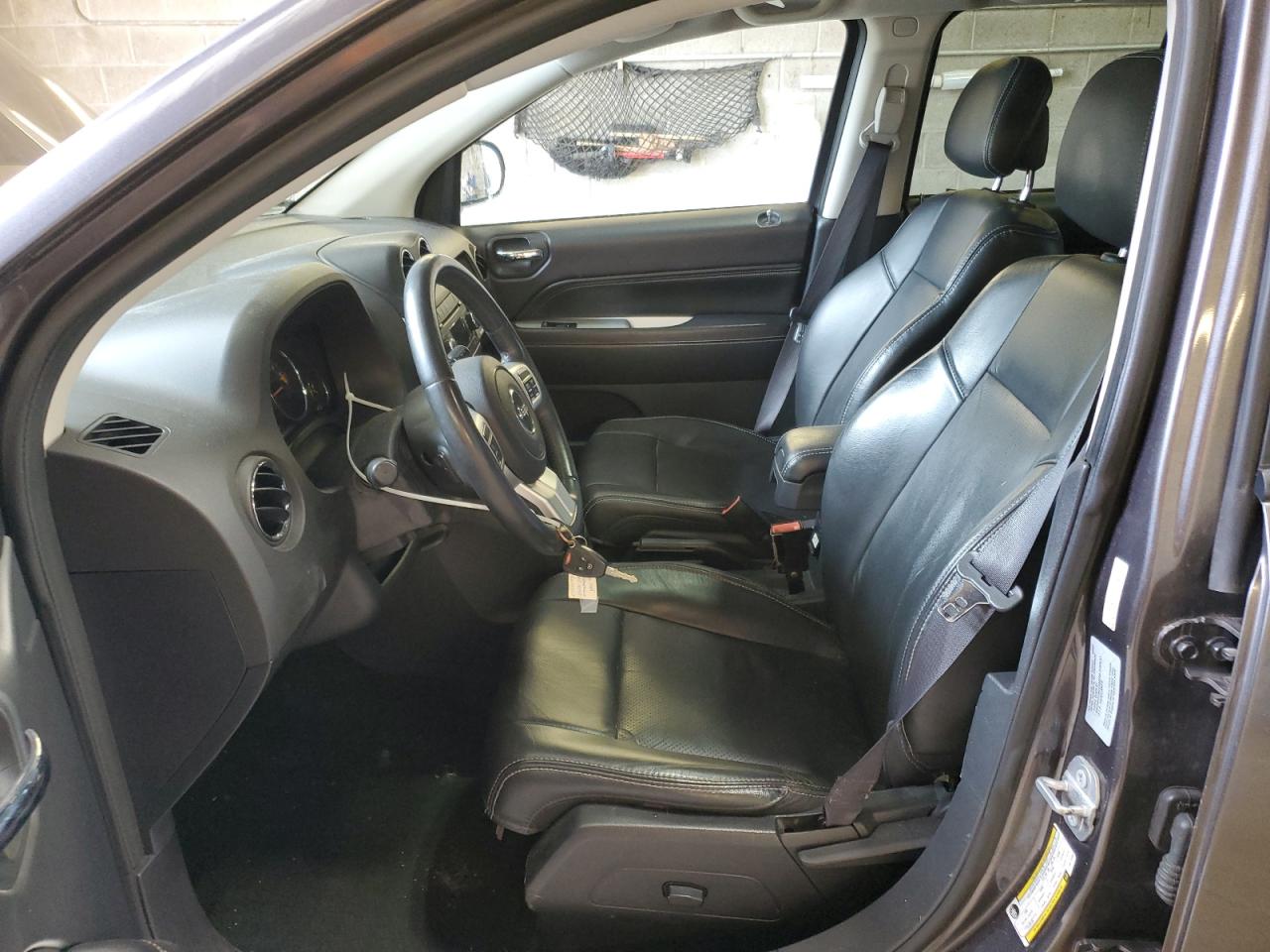 1C4NJDEB0GD776300 2016 Jeep Compass Latitude