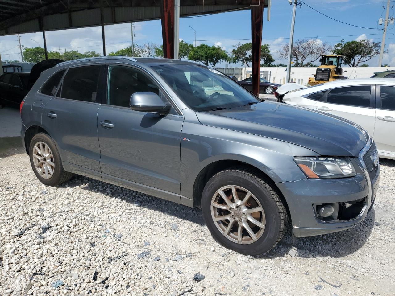 2012 Audi Q5 Premium Plus vin: WA1LFAFP0CA024183