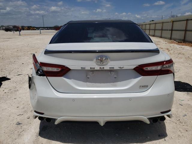 VIN 4T1B61HK8JU066398 2018 Toyota Camry, Xse no.6