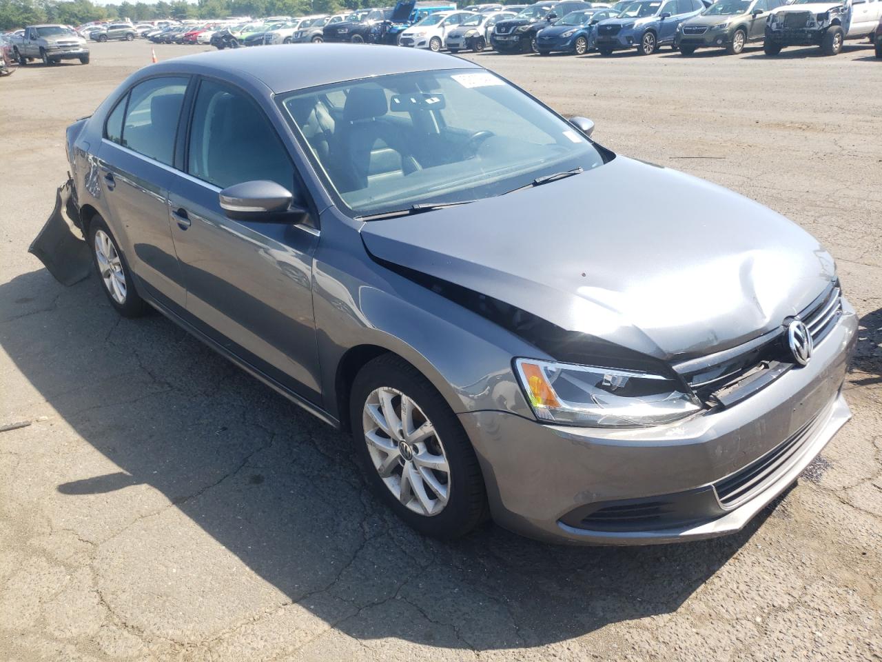 3VWDP7AJ9DM395910 2013 Volkswagen Jetta Se