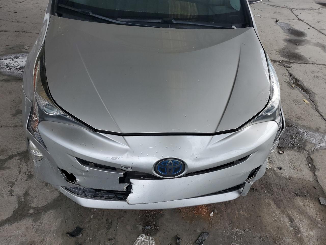JTDKARFU7G3510083 2016 Toyota Prius