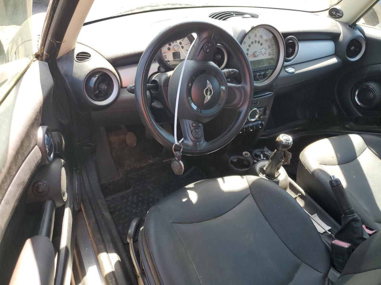 WMWZF3C51BTX81916 2011 Mini Cooper Clubman