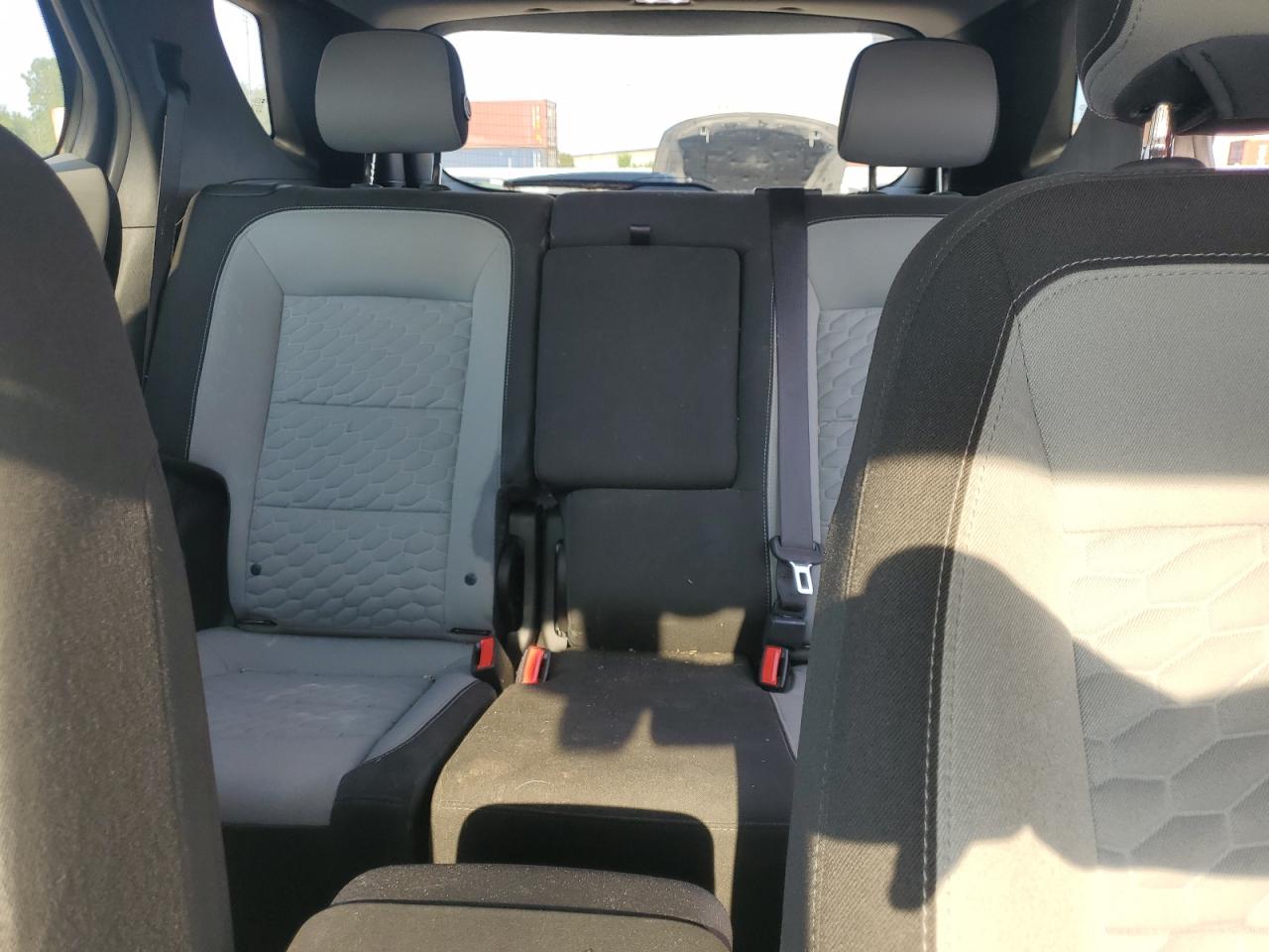 3GNAXHEV3JL103668 2018 Chevrolet Equinox Ls