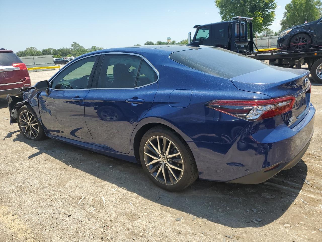 Lot #3006661347 2023 TOYOTA CAMRY XLE