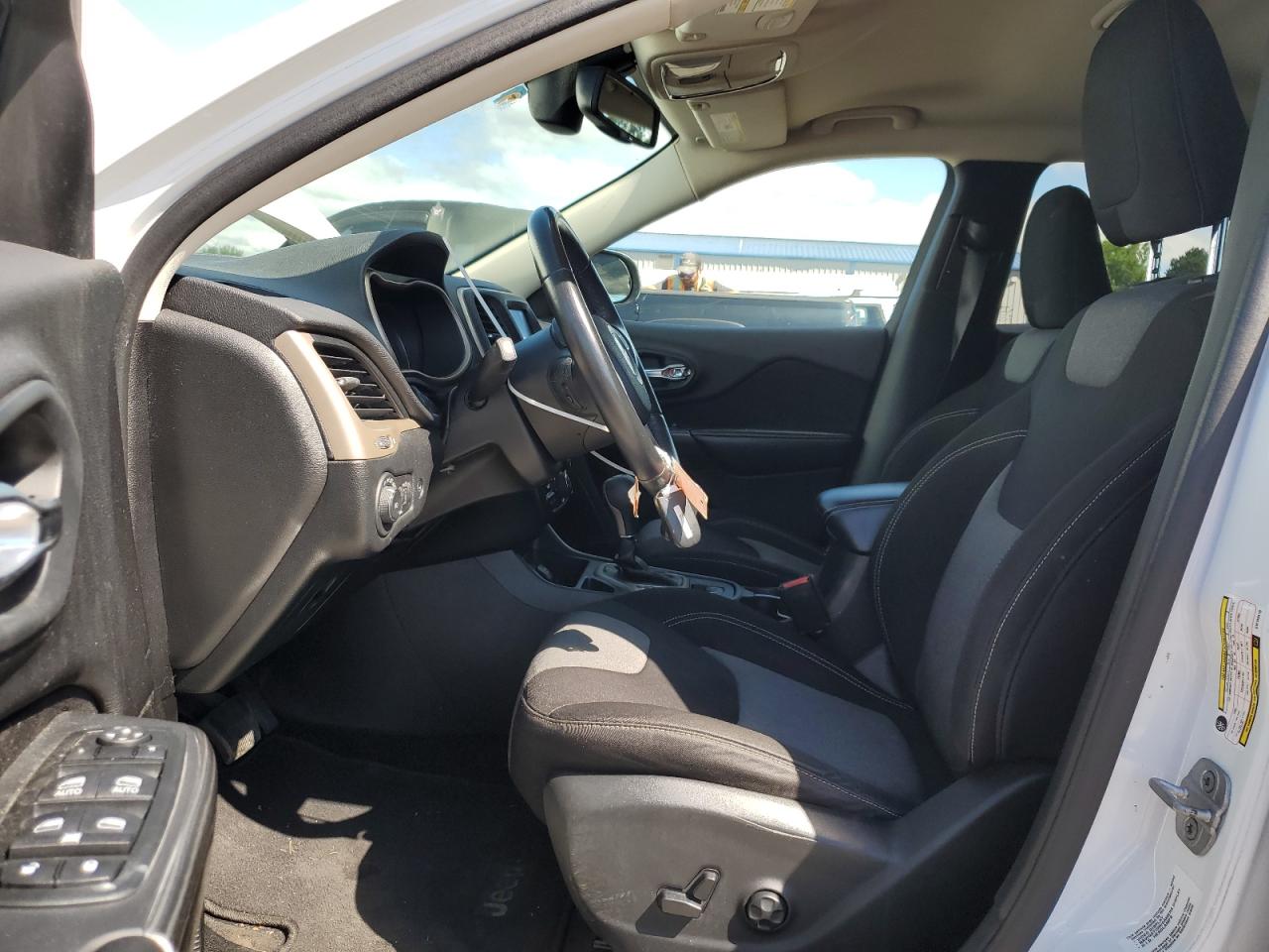 1C4PJLCS9EW103478 2014 Jeep Cherokee Latitude