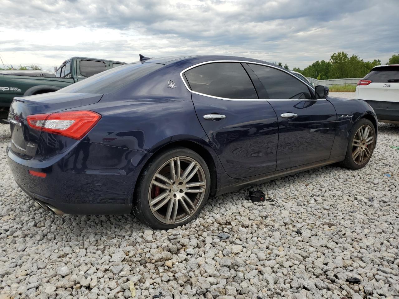 2016 Maserati Ghibli S vin: ZAM57RSA7G1188074