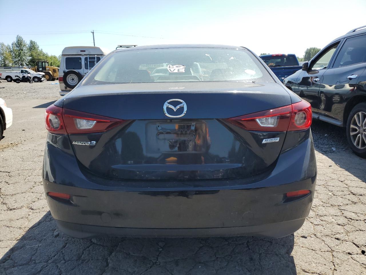 3MZBN1U73JM172820 2018 Mazda 3 Sport