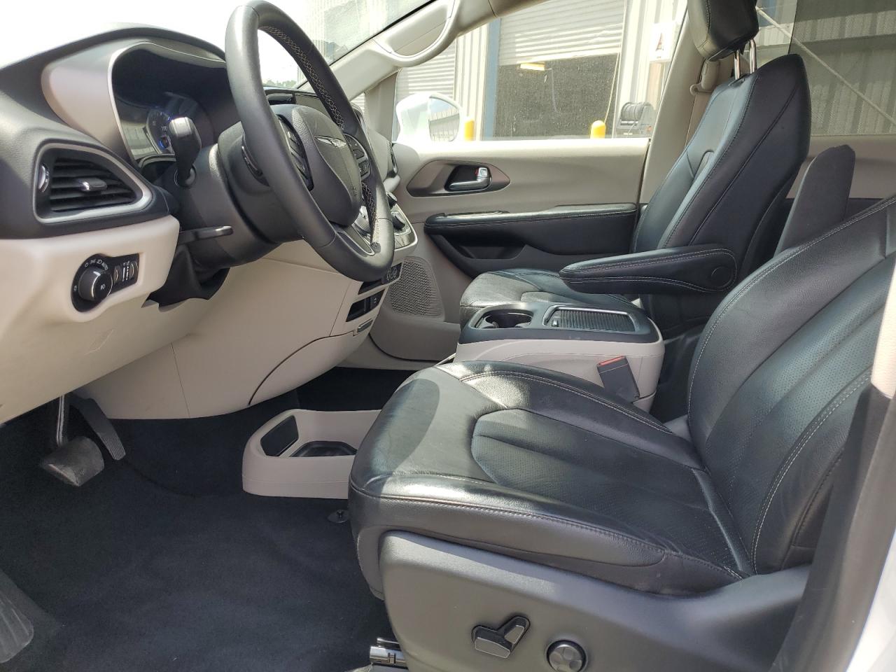 2C4RC1BG2NR154236 2022 Chrysler Pacifica Touring L