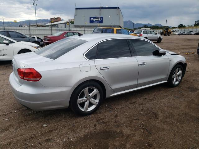 1VWAT7A33FC118822 Volkswagen Passat S 2015