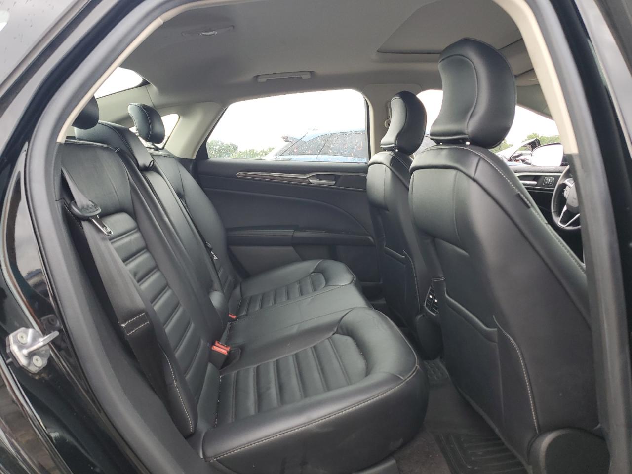 3FA6P0T96HR136411 2017 Ford Fusion Se