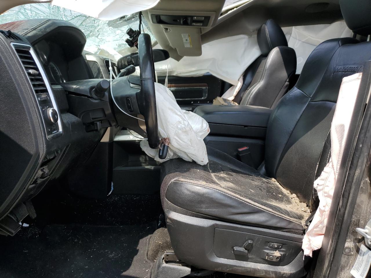 3C6UR5FLXFG650827 2015 Ram 2500 Laramie