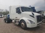 VOLVO VNR photo