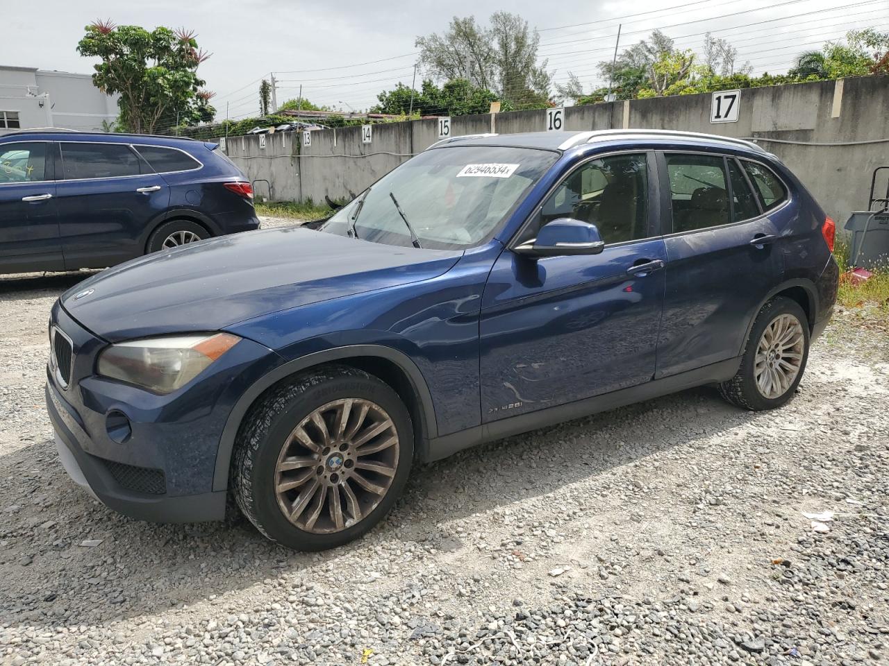 2013 BMW X1 xDrive28I vin: WBAVL1C55DVR87596