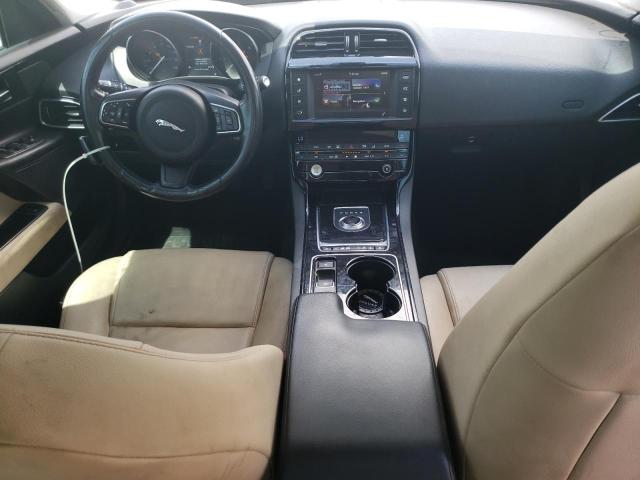 VIN SAJAR4BN3HCP11553 2017 Jaguar XE no.8