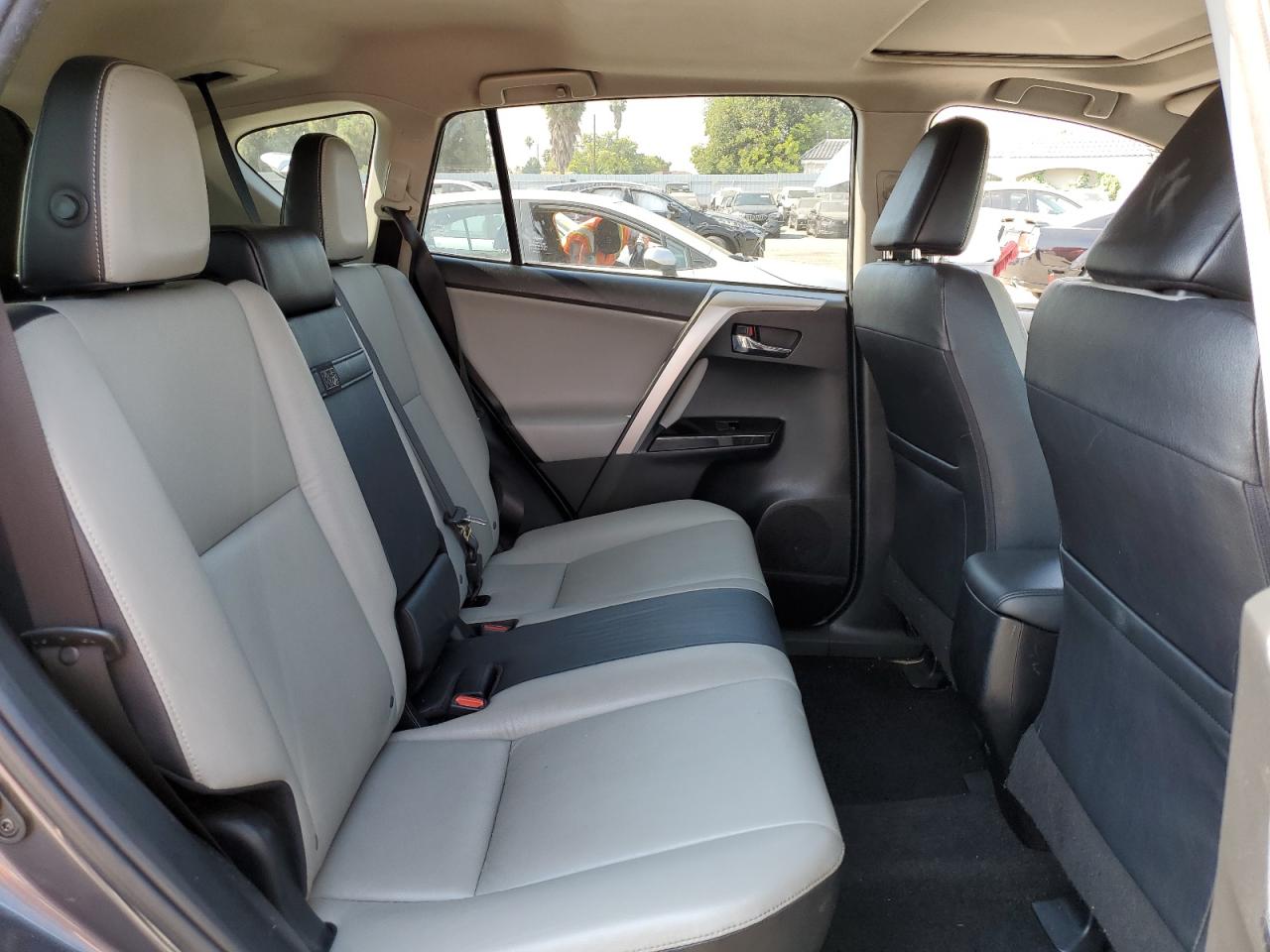 JTMDJREV3HD075903 2017 Toyota Rav4 Hv Limited