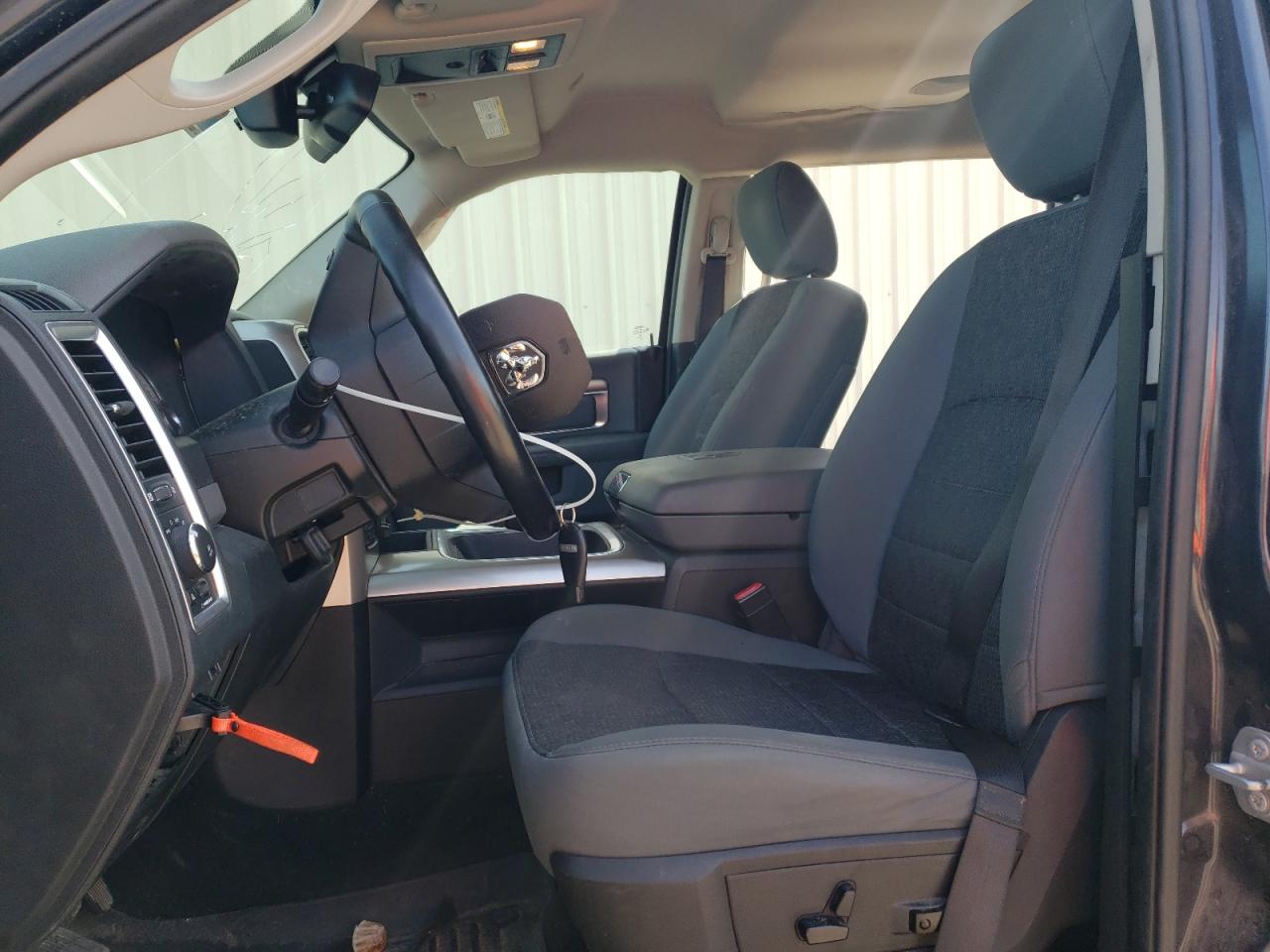 1C6RR7LT4HS780085 2017 Ram 1500 Slt