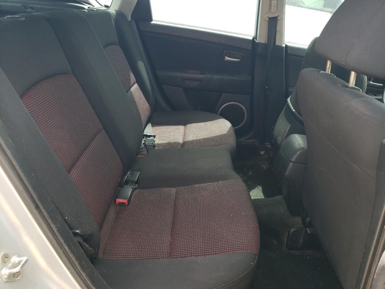 JM1BK143151315985 2005 Mazda 3 Hatchback