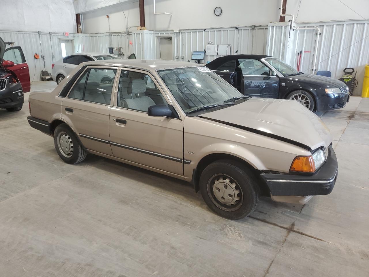 JM1BF2226K0309640 1989 Mazda 323