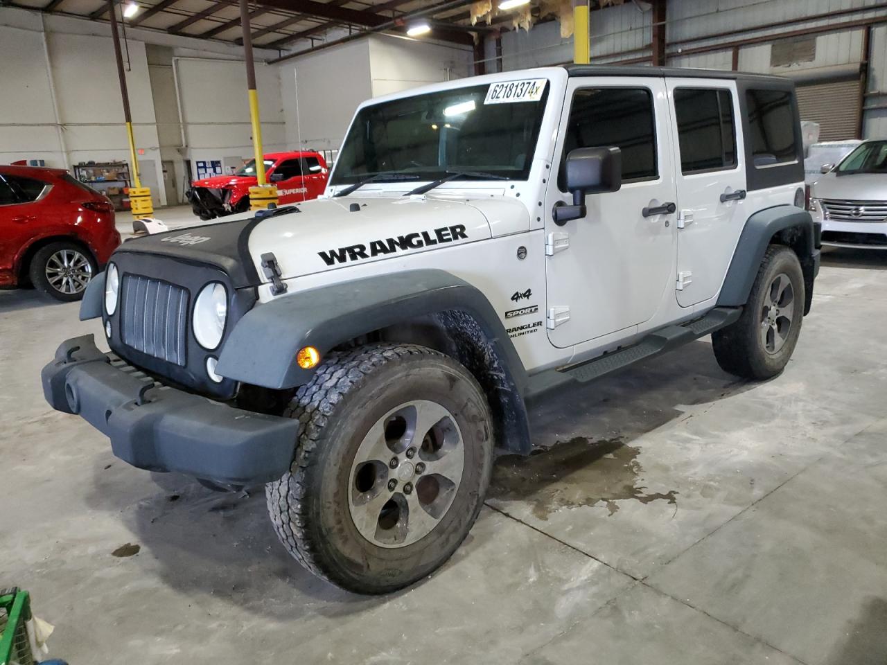 2014 Jeep Wrangler Unlimited Sport vin: 1C4BJWKG2EL262532