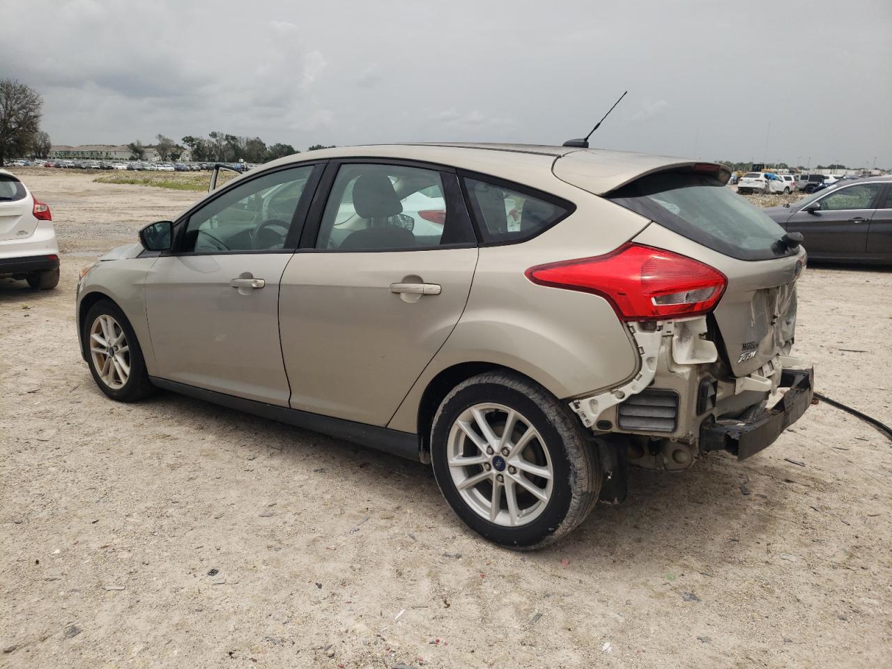 1FADP3K23FL203300 2015 Ford Focus Se