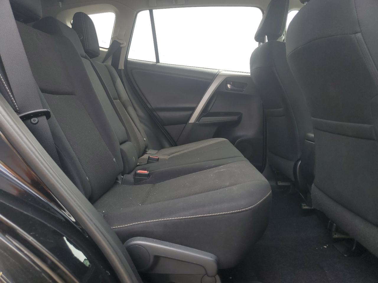 2T3RFREV9HW649169 2017 Toyota Rav4 Xle