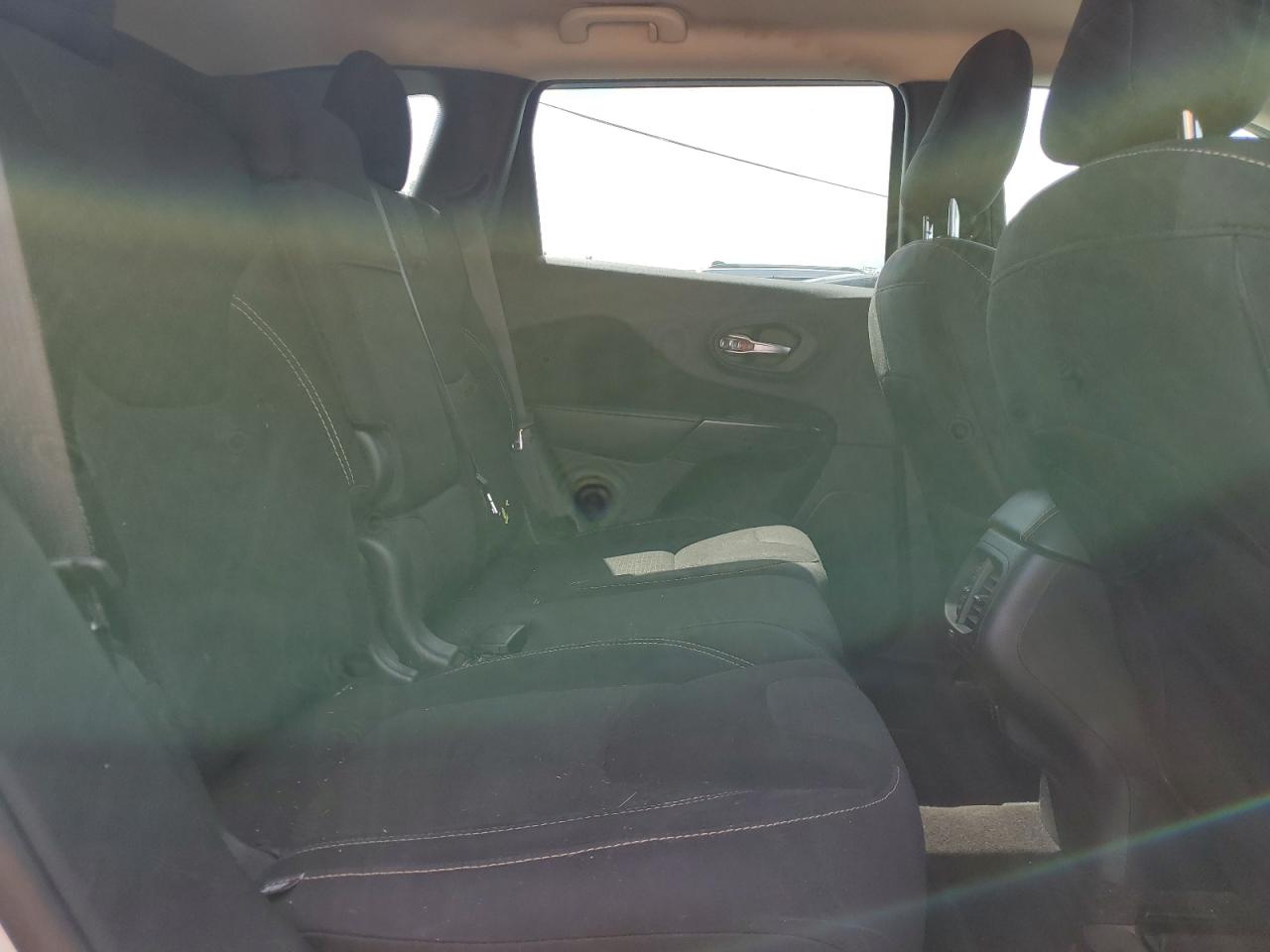 1C4PJMCB9FW505122 2015 Jeep Cherokee Latitude