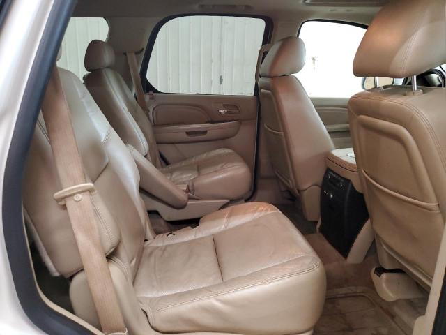 2010 Cadillac Escalade Luxury VIN: 1GYUKBEF9AR211709 Lot: 61605474