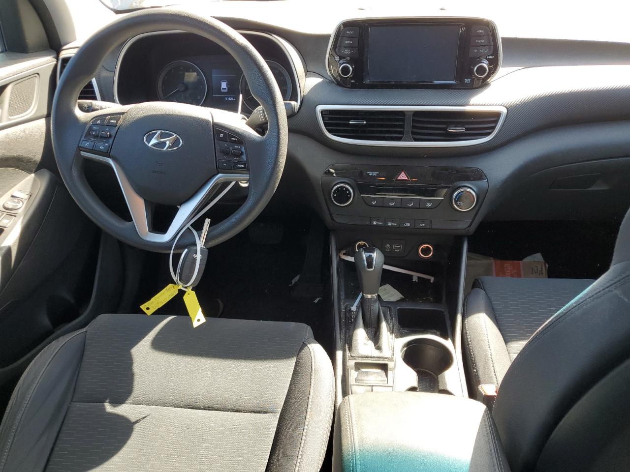 KM8J2CA45KU917590 2019 Hyundai Tucson Se