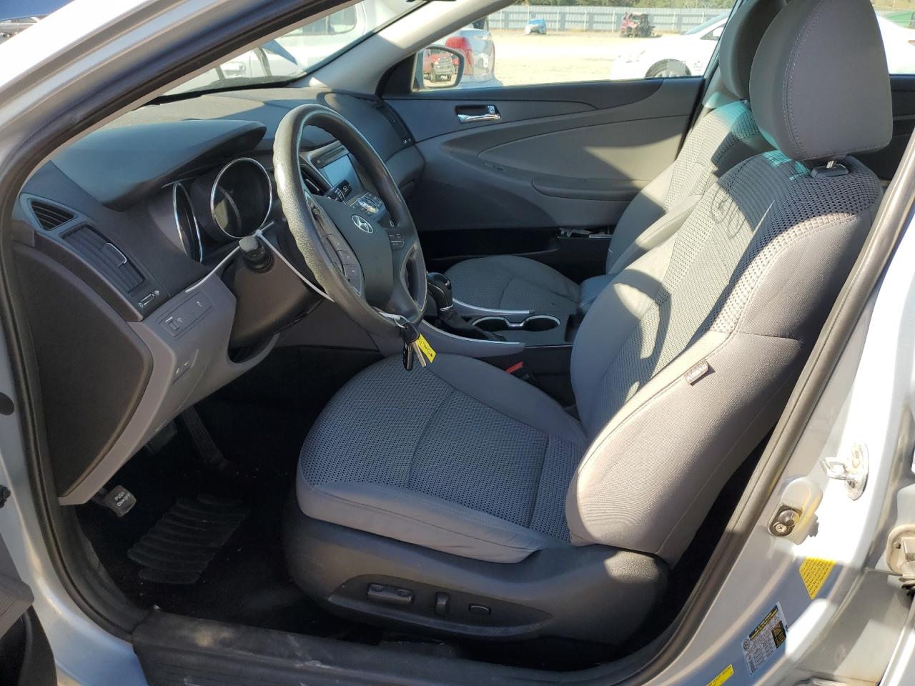 5NPEB4AC5BH051211 2011 Hyundai Sonata Gls