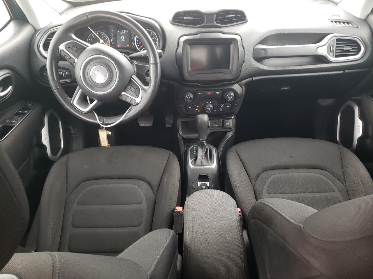 ZACNJABB1KPK42927 2019 Jeep Renegade Latitude