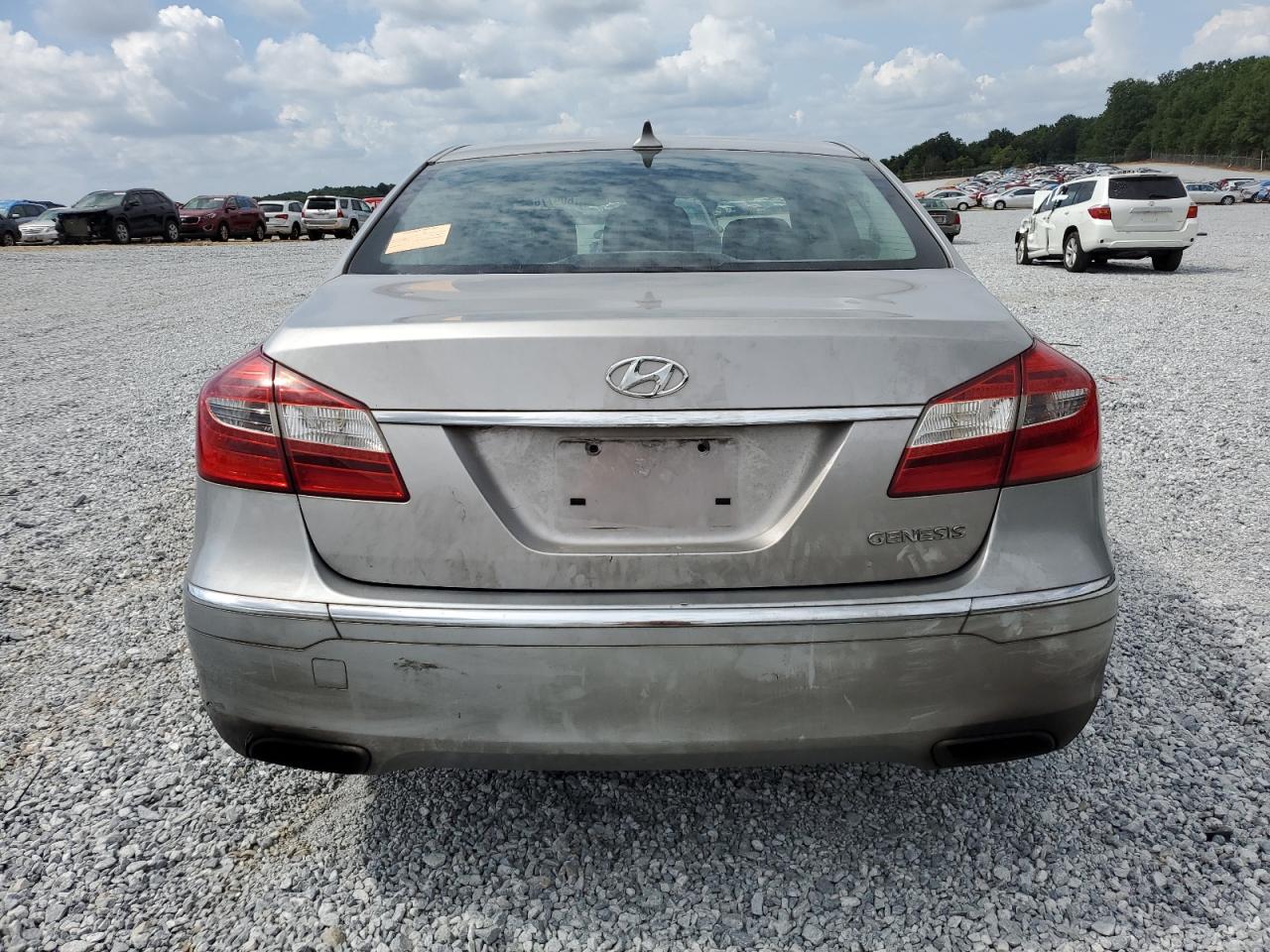 2012 Hyundai Genesis 3.8L vin: KMHGC4DD4CU190372