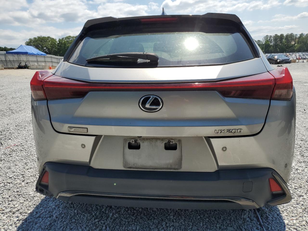 JTHY3JBH8K2004662 2019 Lexus Ux 200