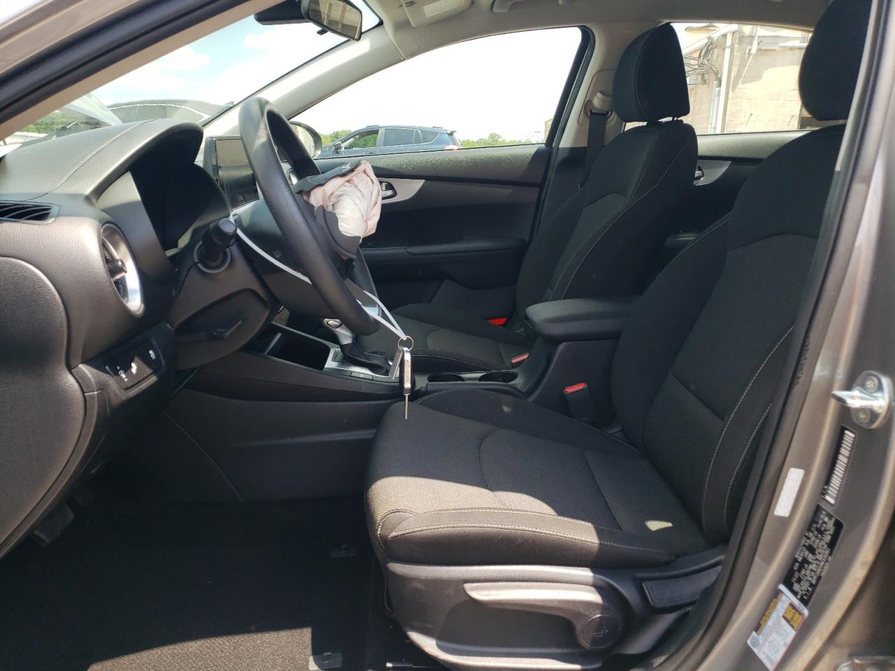 3KPF24AD5NE434961 2022 Kia Forte Fe