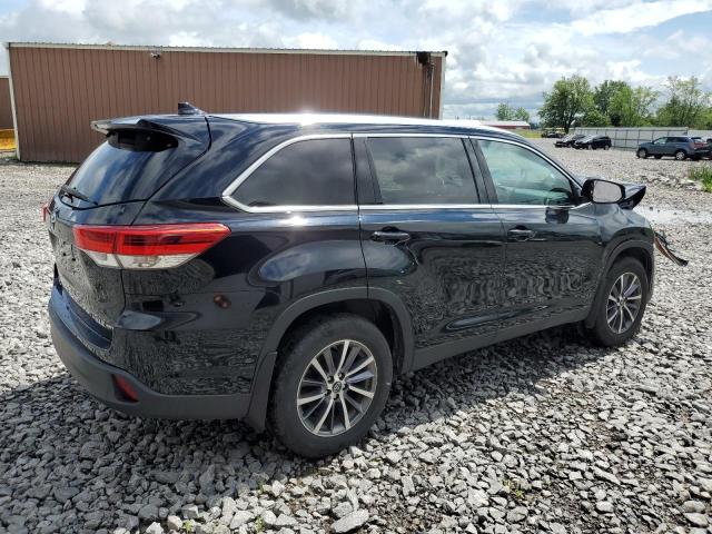 VIN 5TDJZRFH8KS582540 2019 Toyota Highlander, SE no.3