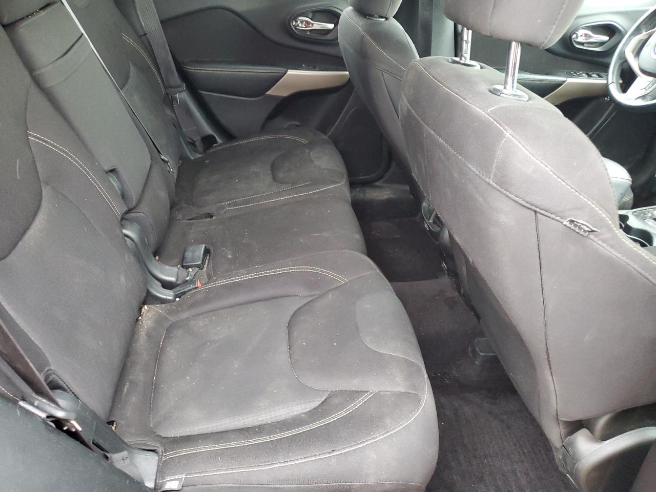 1C4PJMCB6HW657362 2017 Jeep Cherokee Latitude