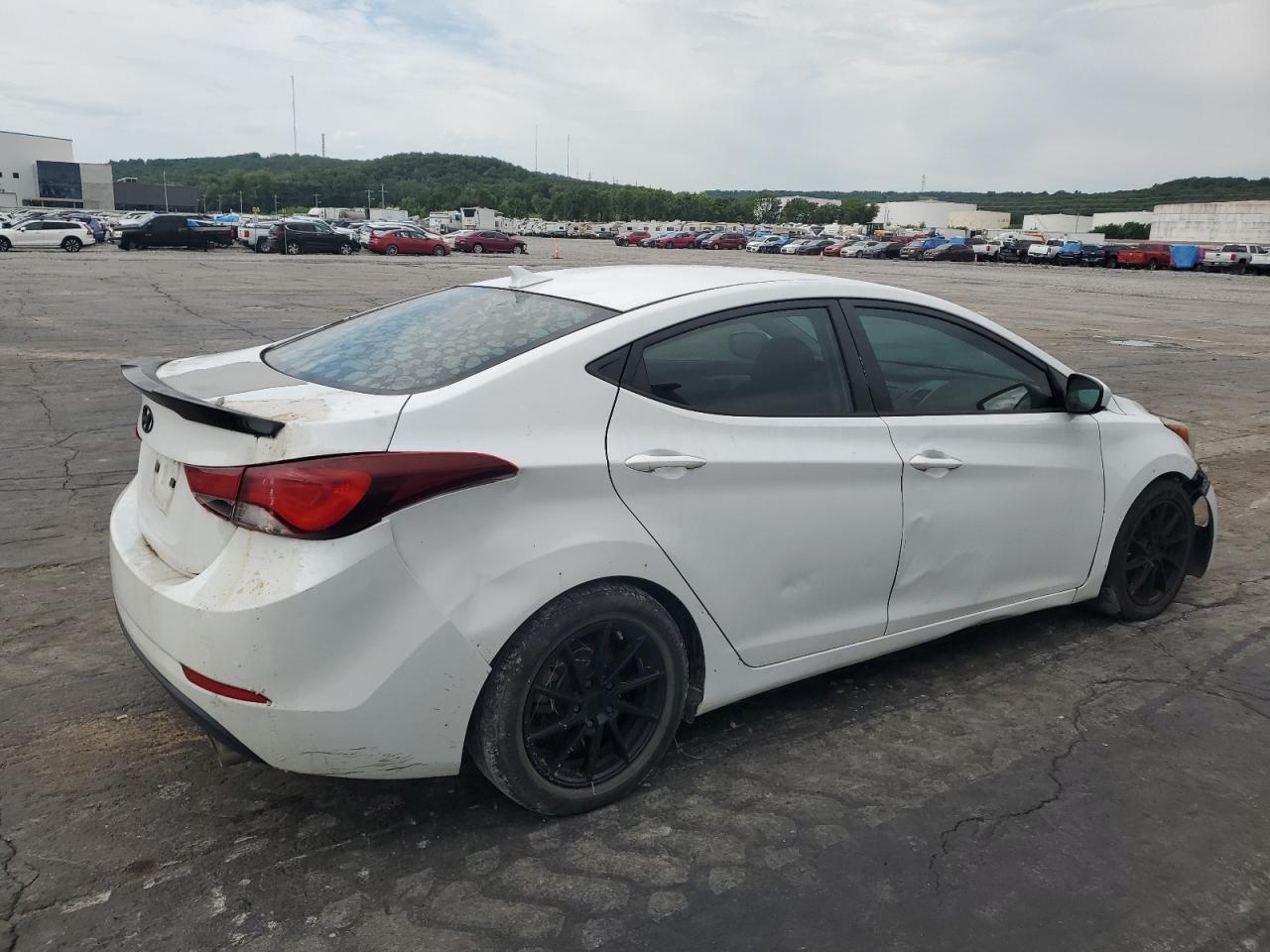 2015 Hyundai Elantra Se vin: 5NPDH4AE4FH573250