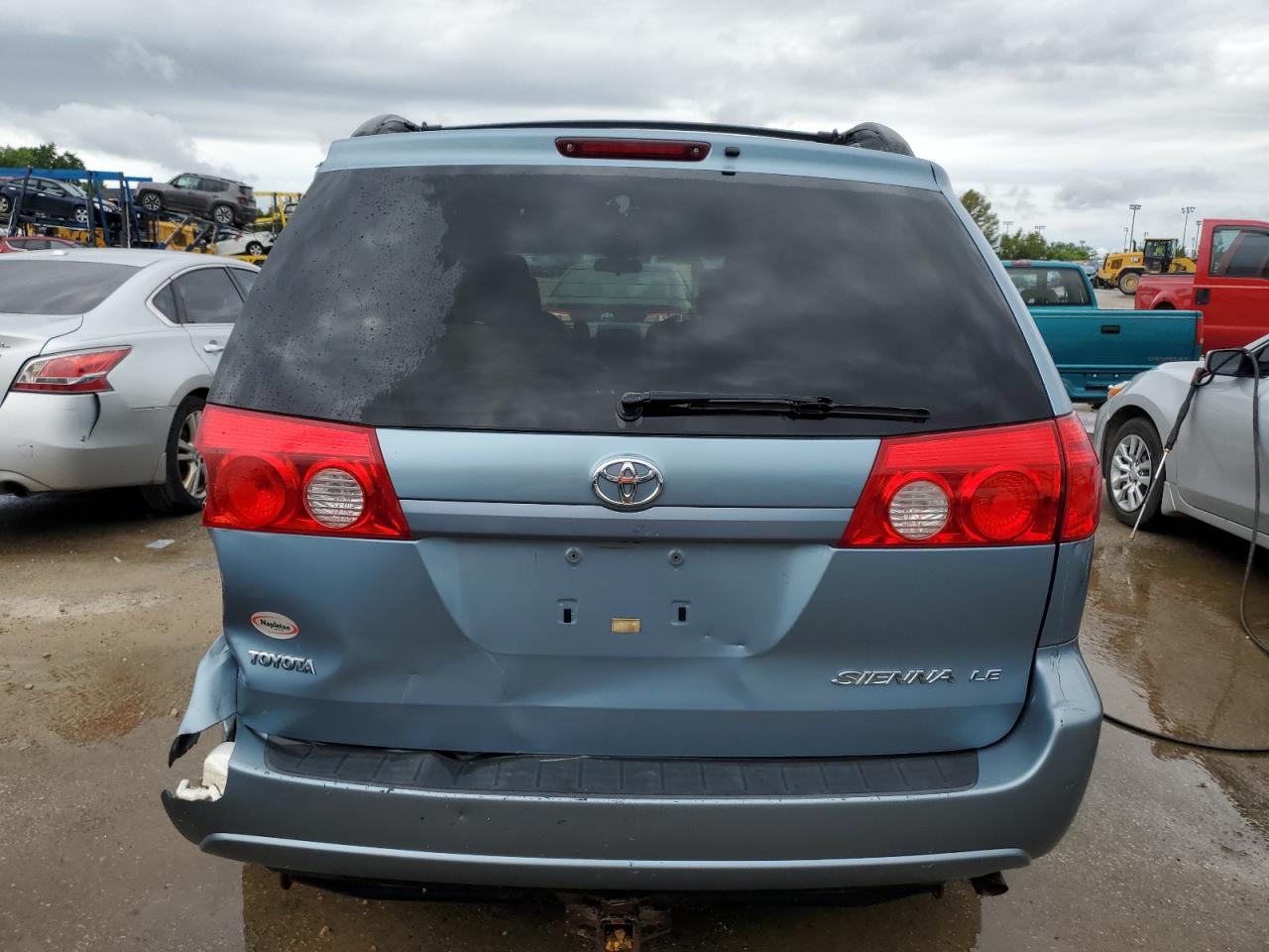 Lot #2751377969 2008 TOYOTA SIENNA CE