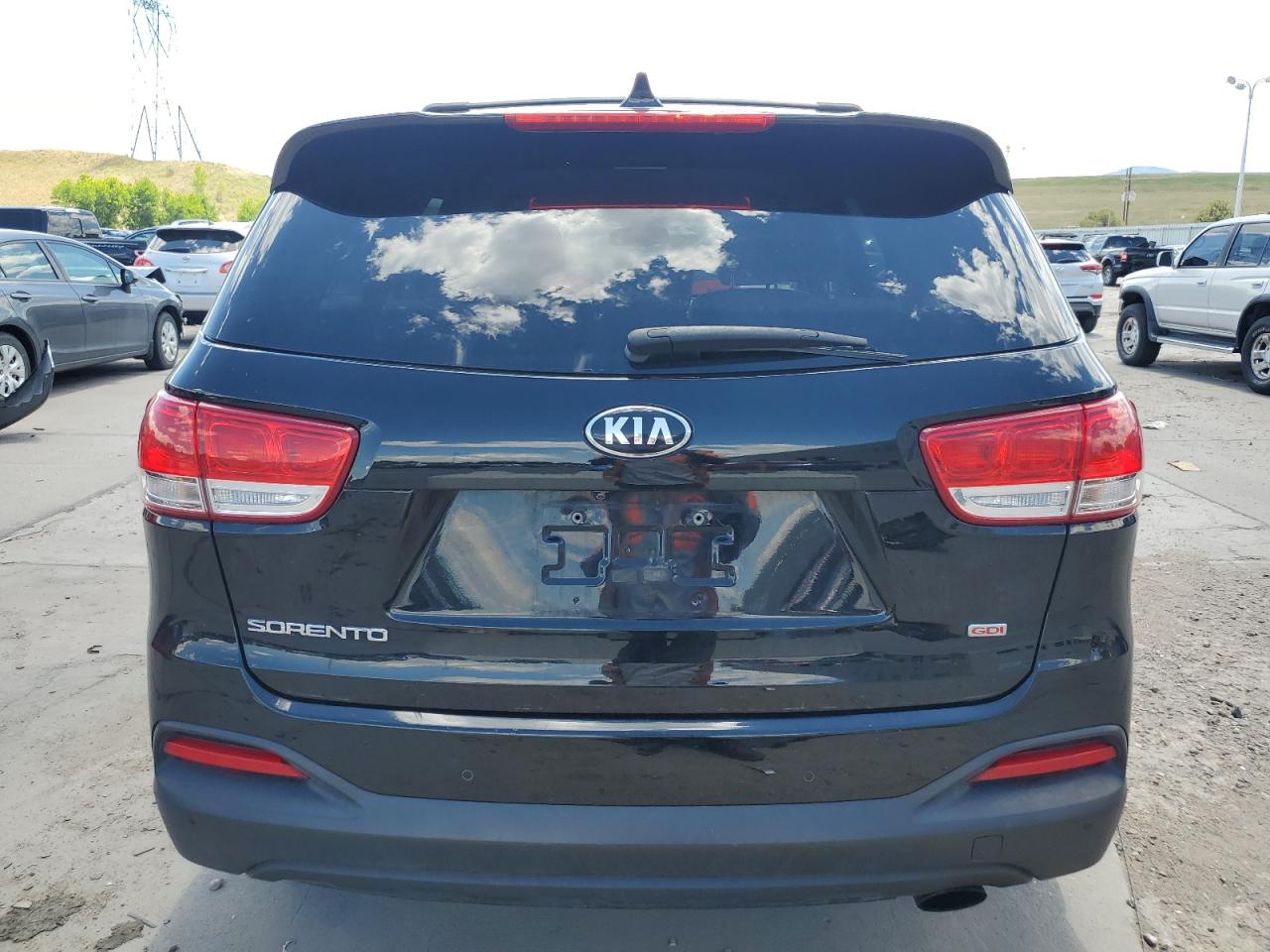 5XYPGDA39HG199565 2017 Kia Sorento Lx