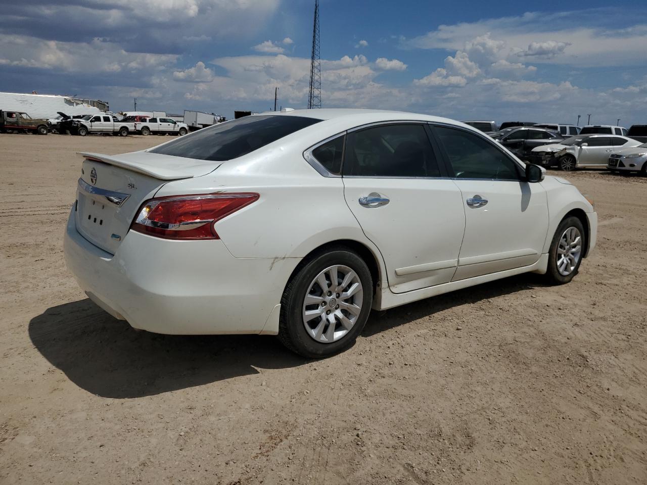 2013 Nissan Altima 2.5 vin: 1N4AL3AP4DN556318